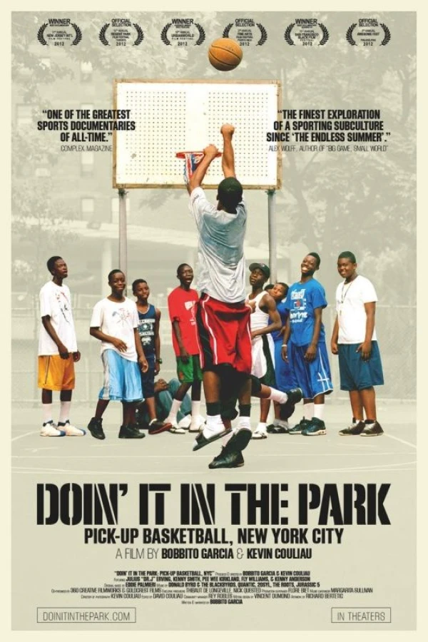 Doin' It in the Park: Pick-Up Basketball, NYC Juliste