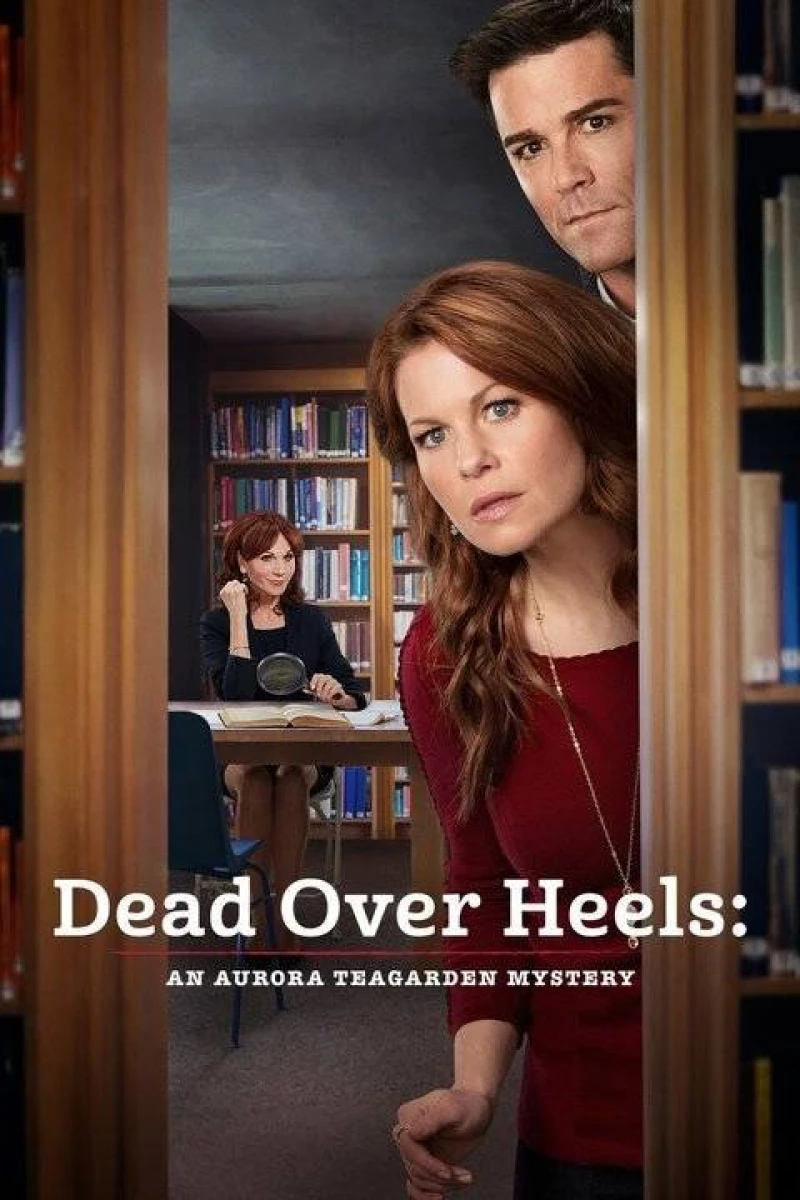 Dead Over Heels: An Aurora Teagarden Mystery Juliste