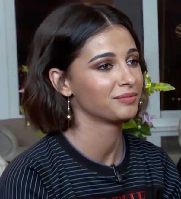 <strong>Naomi Scott</strong>. Kuva Kirjoittaja Empire Movies.