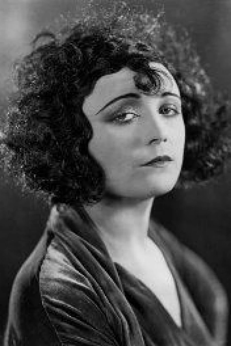The Woman from Moscow Juliste