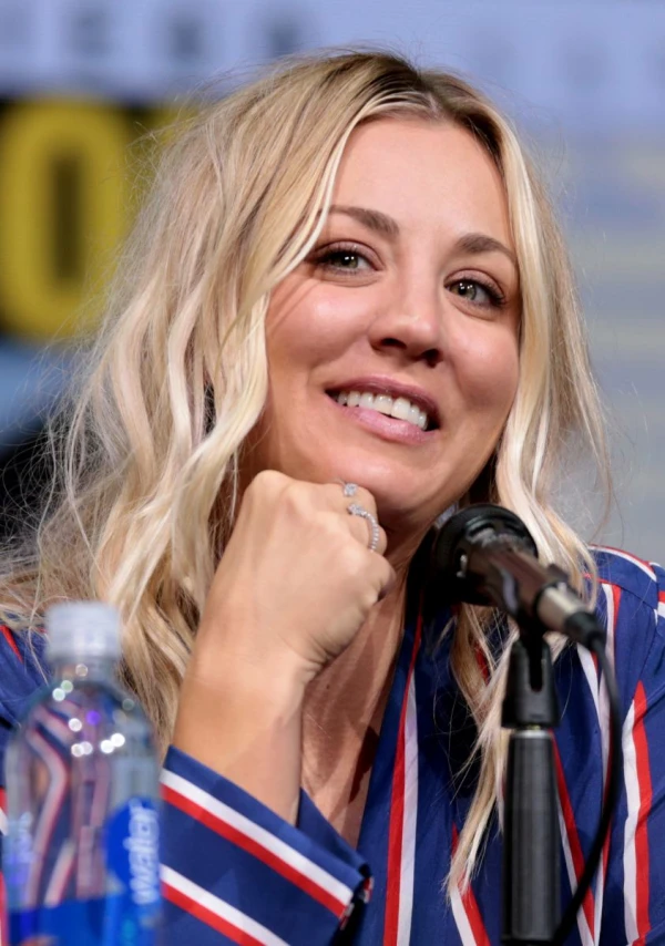 <strong>Kaley Cuoco</strong>. Kuva Kirjoittaja Gage Skidmore.