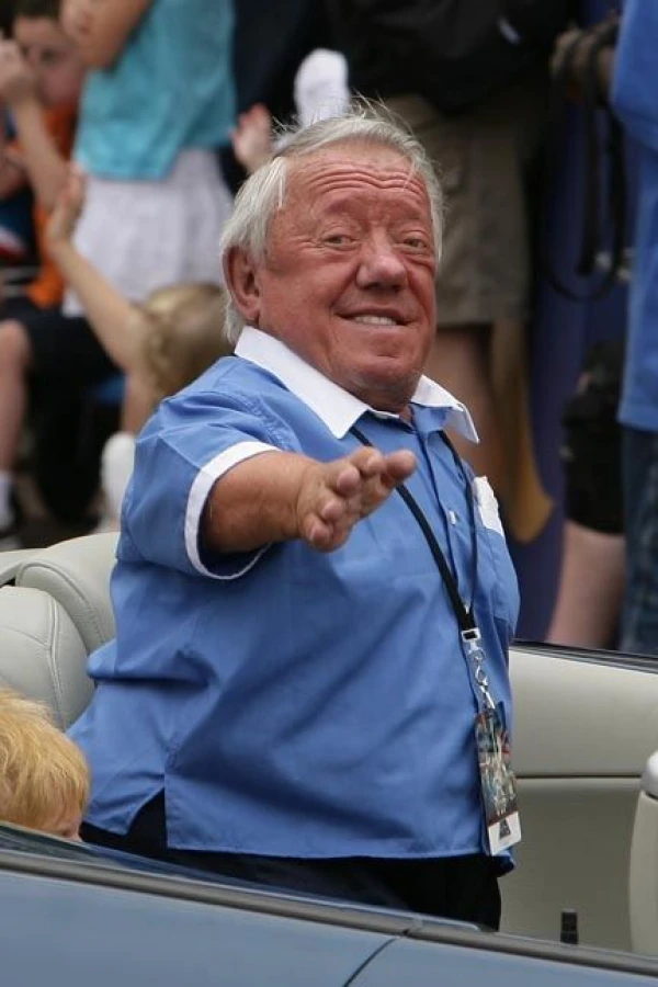 <strong>Kenny Baker</strong>. Kuva Kirjoittaja Official Star Wars Blog.