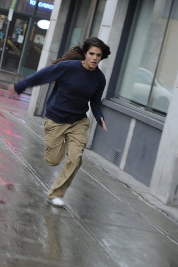 Fugitive at 17 Juliste